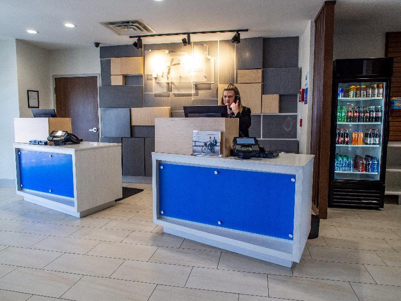 Holiday Inn Express & Suites - Oklahoma City Airport By Ihg Exteriör bild